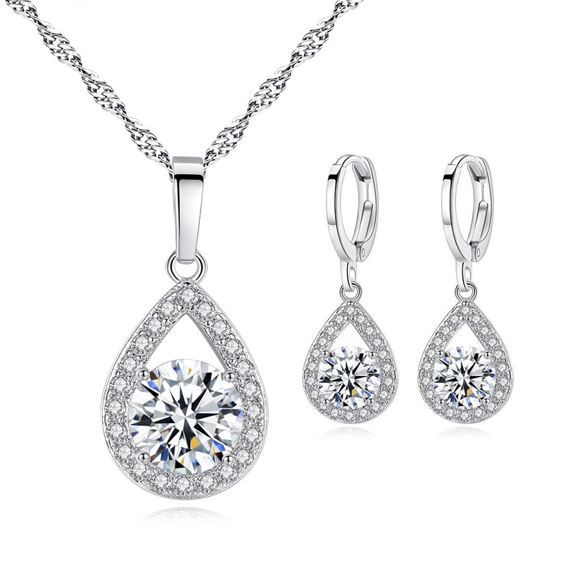 Karmiss Crystal Drops White